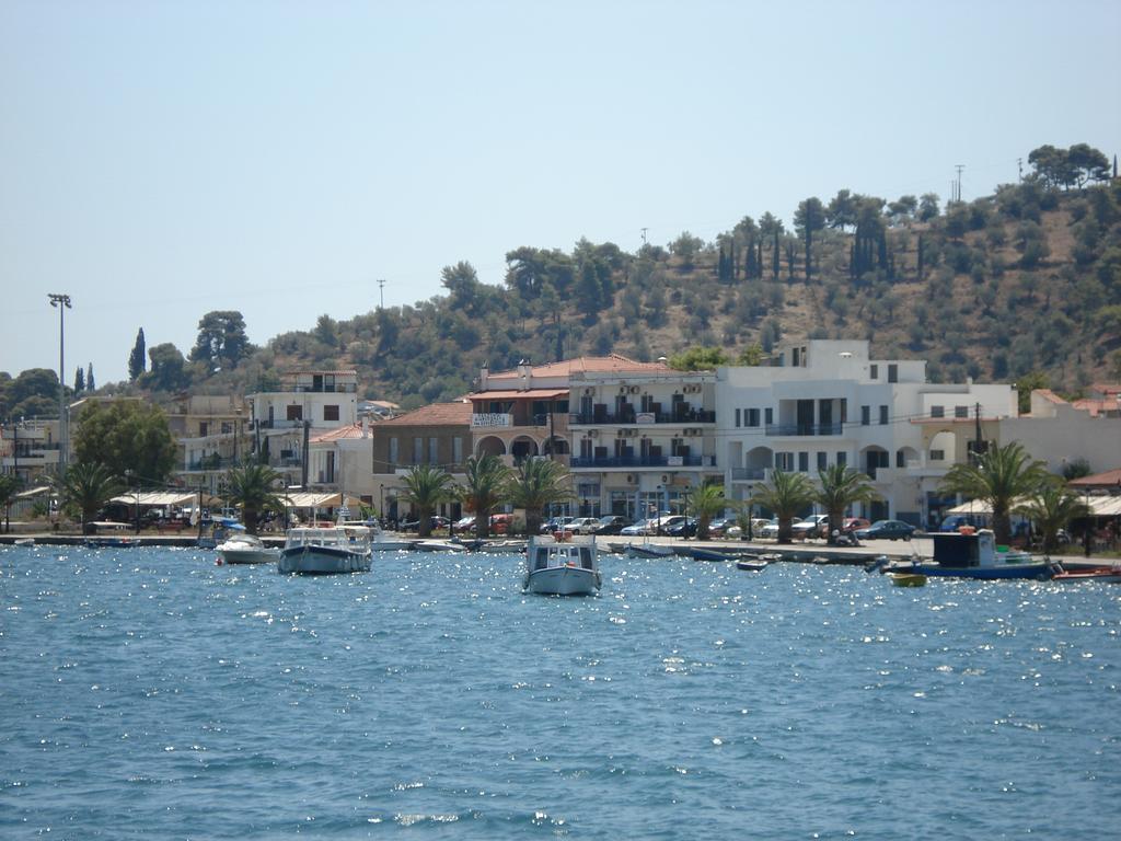 Bissias Guest House Galatas  Exterior photo